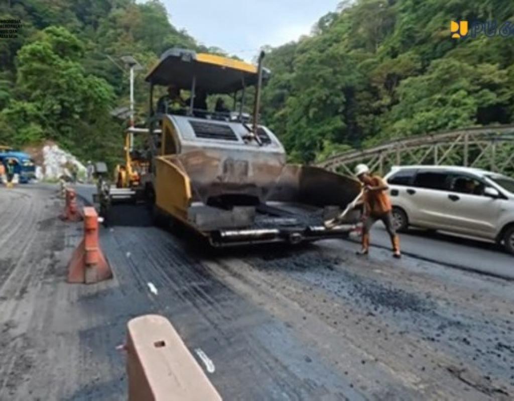 Kementerian PU Perkuat 901 Titik Lereng Lembah Anai Digarap oleh PT Hutama Karya Infrastruktur Senilai Rp460,4 Miliar
